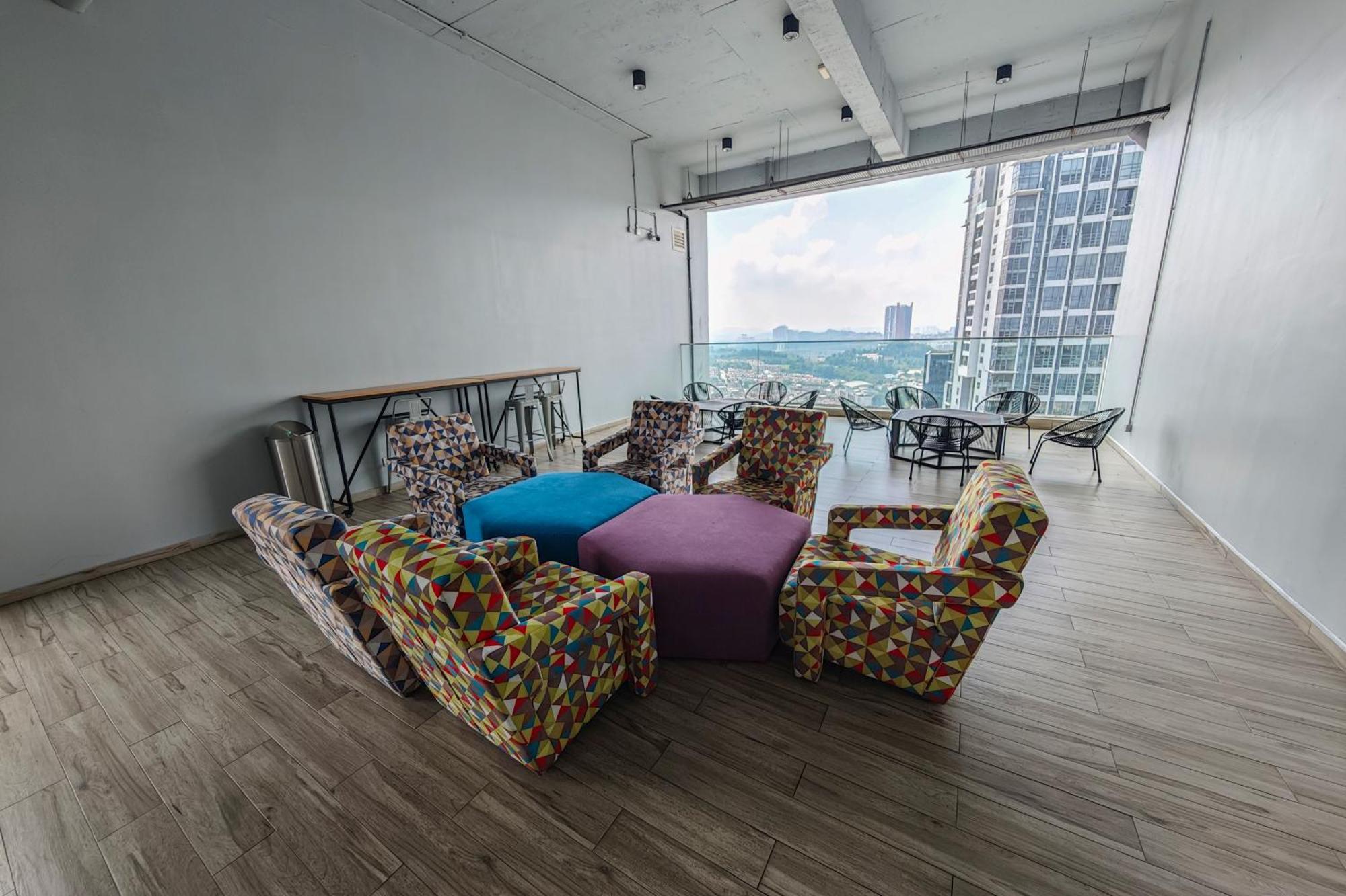 Ekocheras #2room 4pax Link Mall & Mrt Pangsapuri *